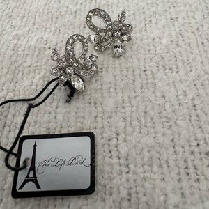 Vintage ORA Ribbon Clip Earrings - Clear Rhinestone Accent